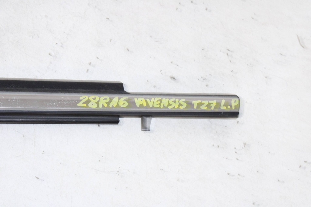 фото №11, Молдинг ущільнювач двері лівих лівий перед toyota avensis t27