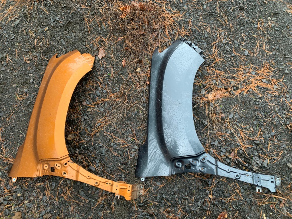 фото №1, Dacia duster ii 2017- крыло правый перед передний