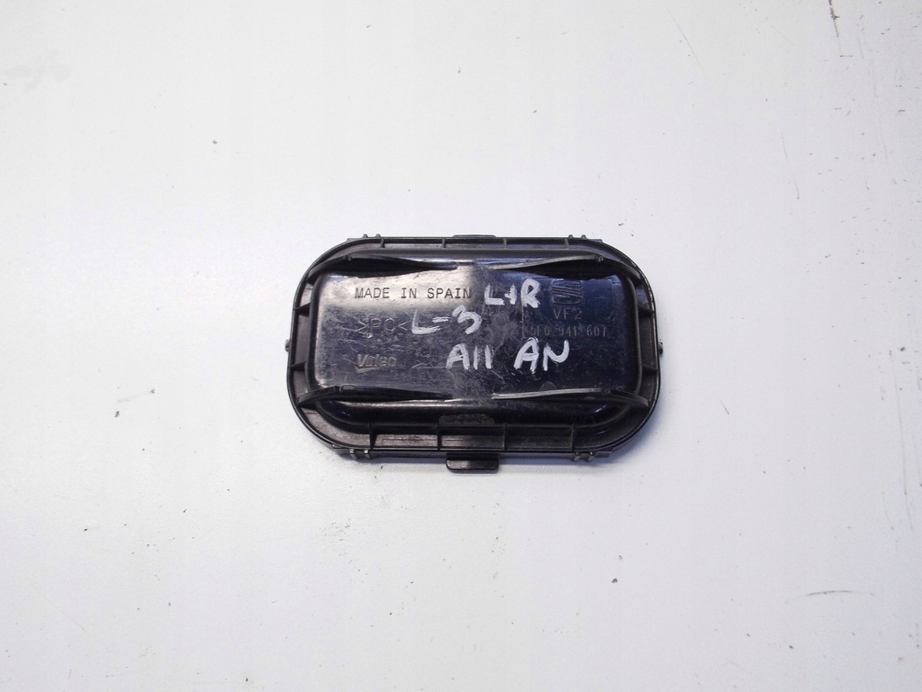 фото №1, Заглушка лампи кришка 5f0941607 leon iii перед