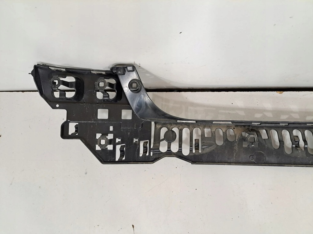 фото №11, Средний кронштейн заднего бампера bmw 7 g11, g12 7357144 3.0l бензиновый