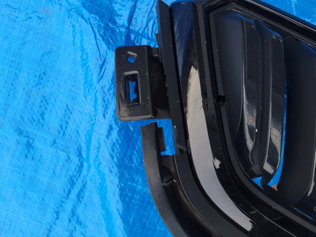 Skoda kamiq | решётка радиатора решётка радиатора бампера перед чёрный monte carlo 658853653 Киев