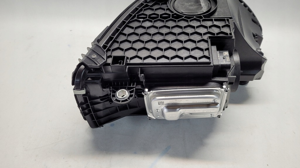 фото №15, Mercedes c-klasa w206 лампа перед ліва права led