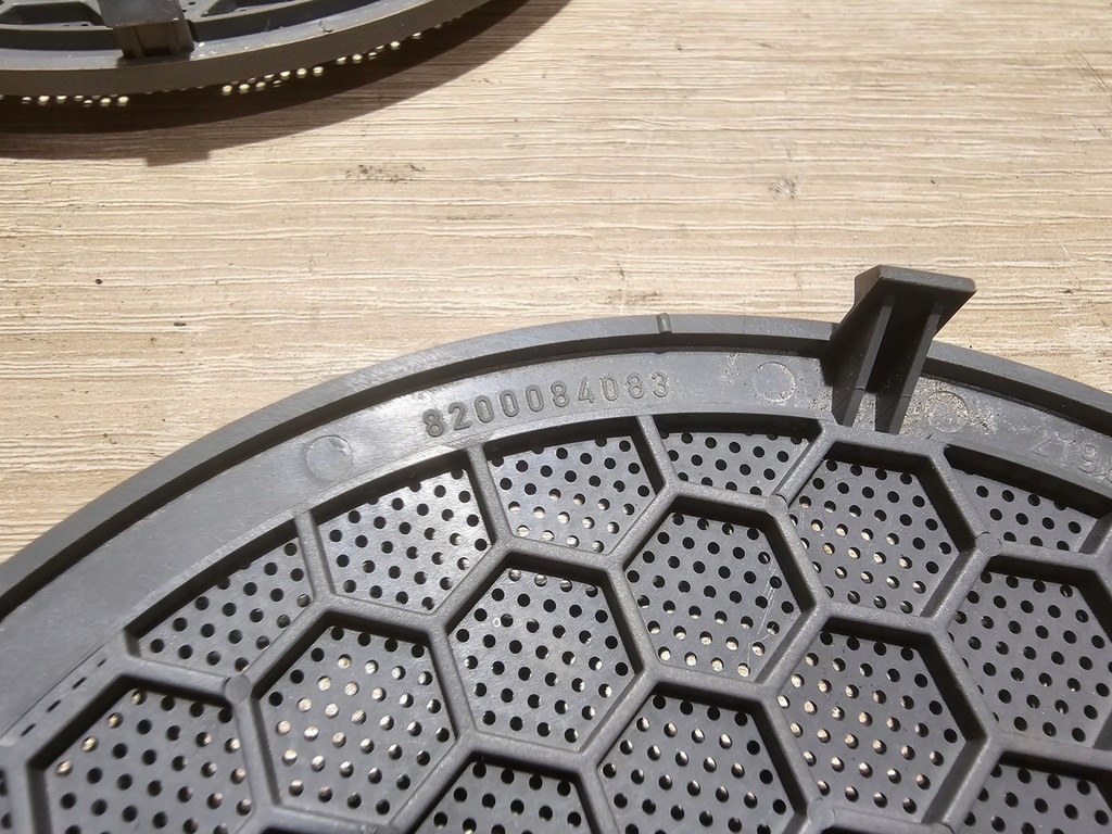 фото №8, Scenic ii grand защита заглушка динамика дверь решётка накладка 8200084083