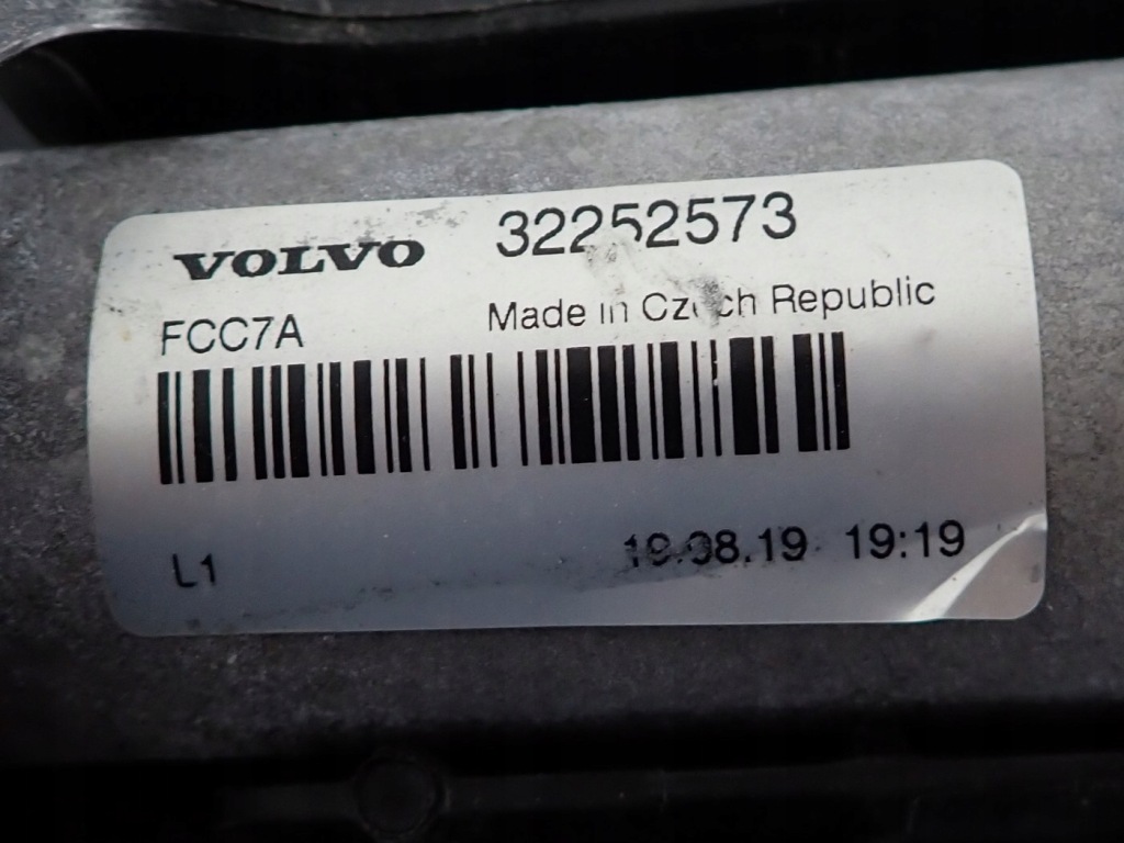 фото №8, Комплект радиатор wody кондиционер вентилятор volvo v90 s90 ii 2.0d 140kw d4 19r