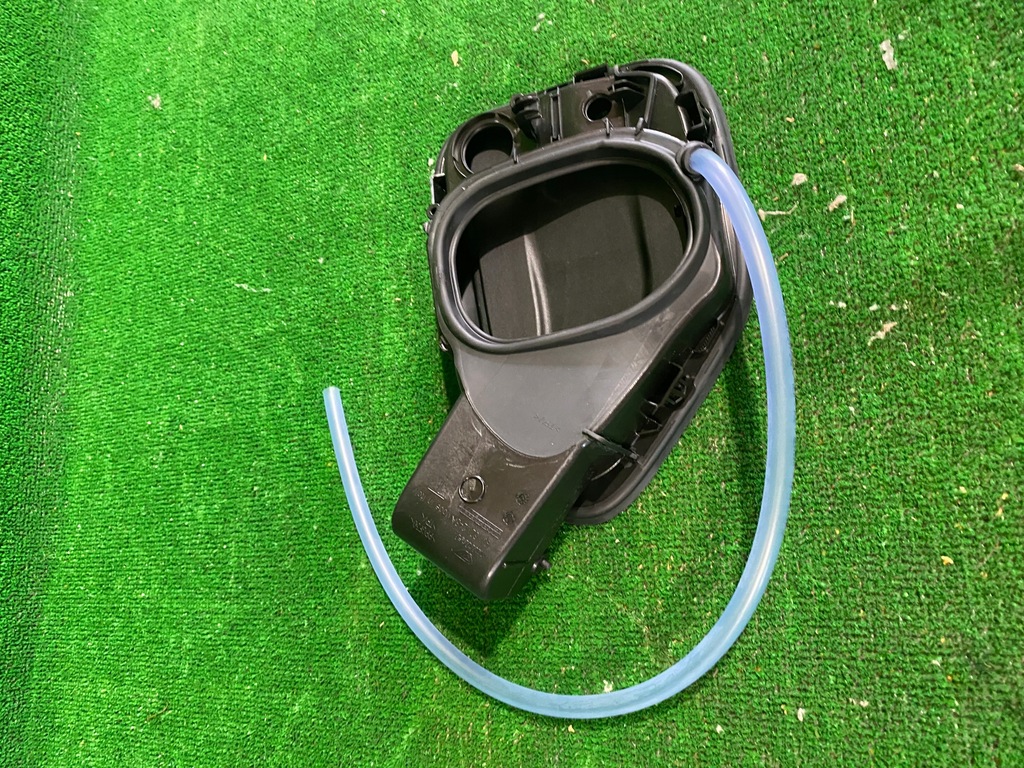 фото №5, Крышка зарядки porsche taycan 9j1