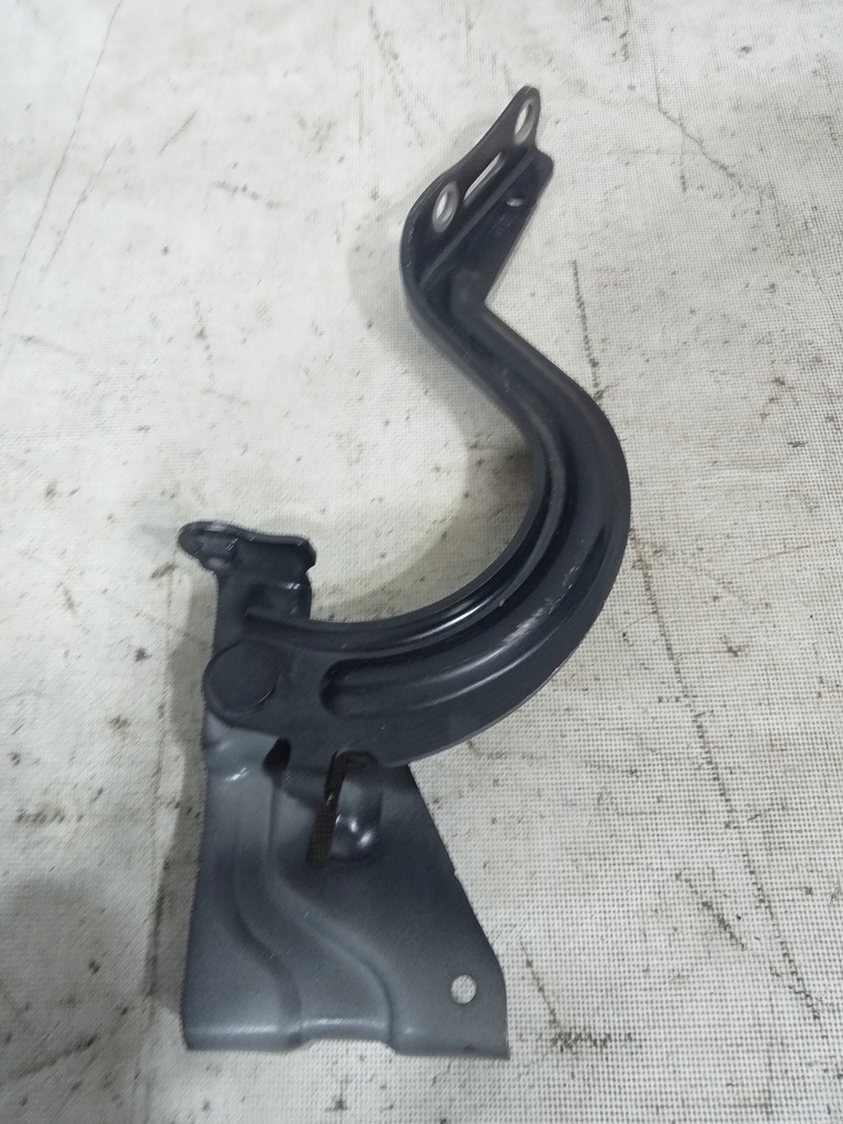 фото №1, At-148 петля капот левый toyota yaris cross