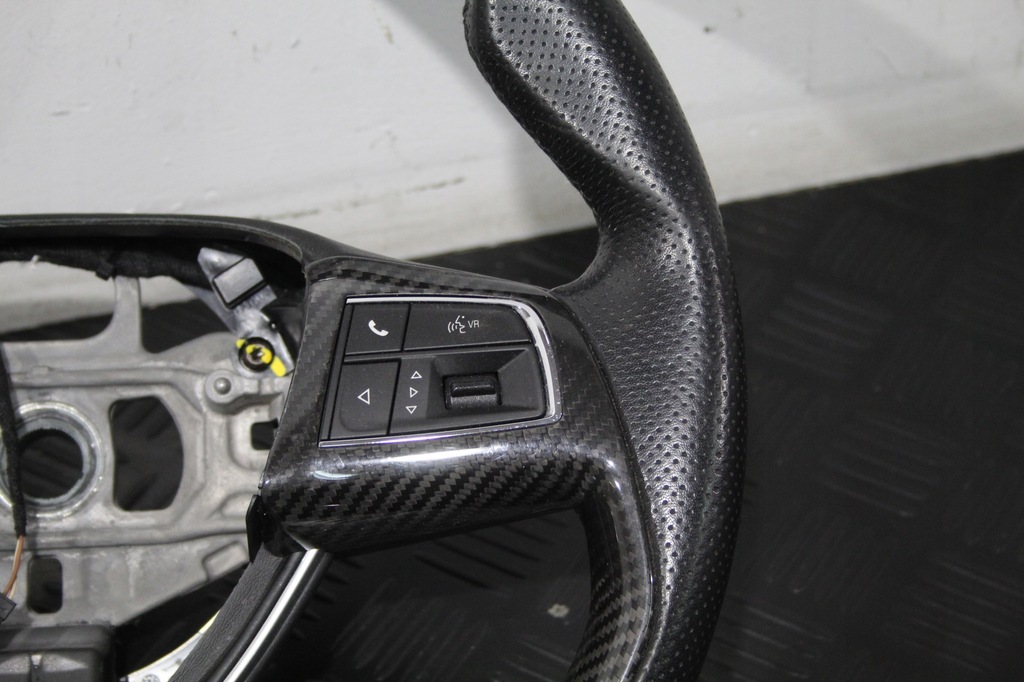 фото №9, Повітропровід декори консолі карбон levante m161