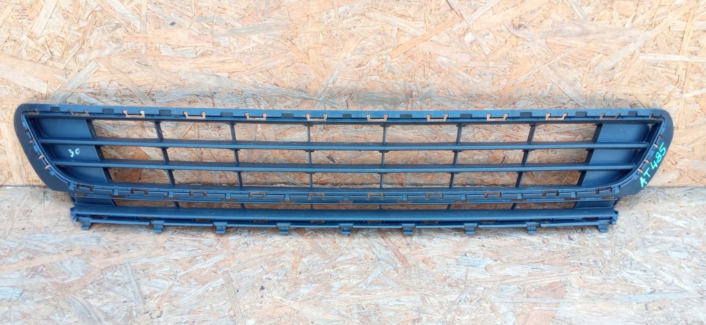 фото №1, Volkswagen golf vii 7 5g0 12- решётка радиатора решётка решётка радиатора бампера перед 5g0853677