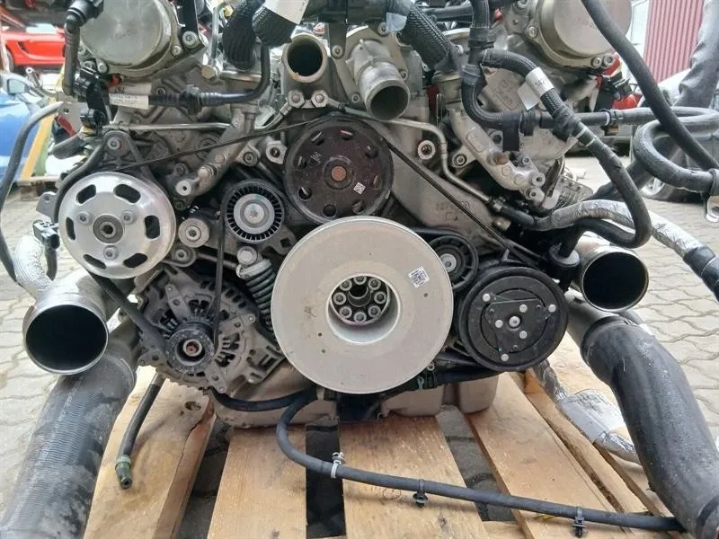 фото №14, 9300km 2020 ferrari gtc4 lusso t 3.9 v8 f151m f154bd двигатель 754014000 set-