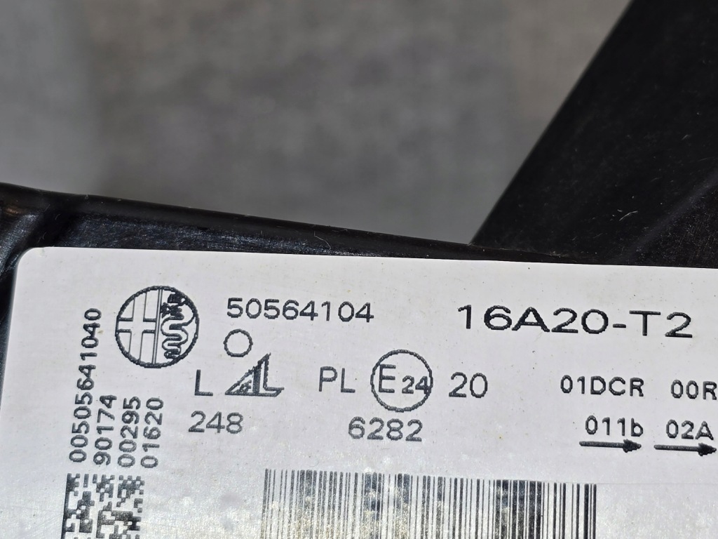 Alfa romeo giulia фара лівий ксенон Недорого