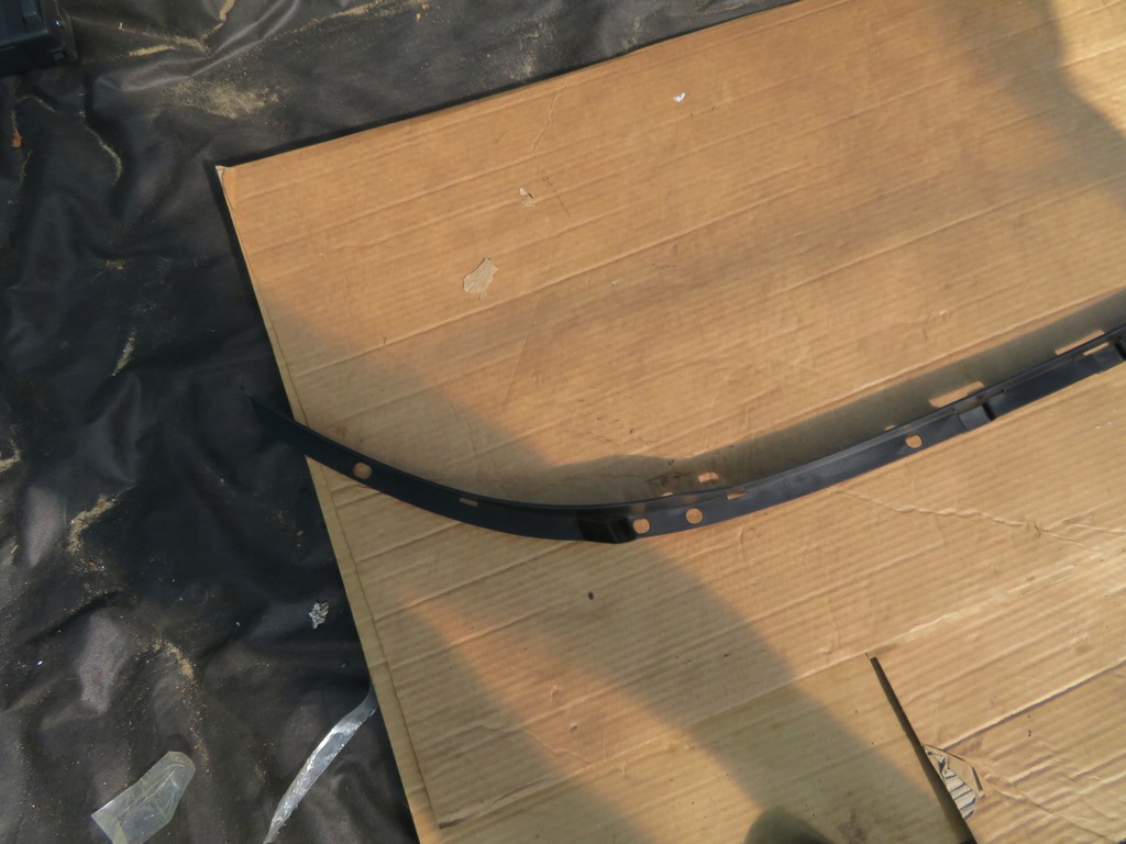 фото №6, Volvo v40 xc40 спойлер накладка бампер перед