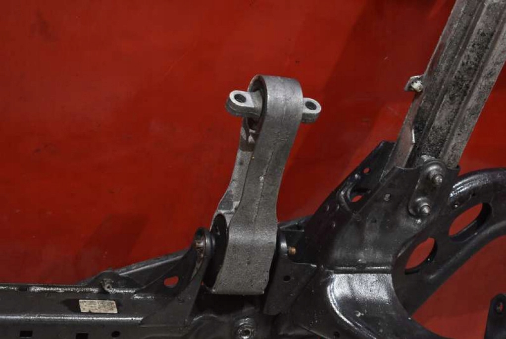 фото №5, Підрамник балка підрамник підрамник перед 6872729 bmw f44 gran coupe 2.0ix 306 km