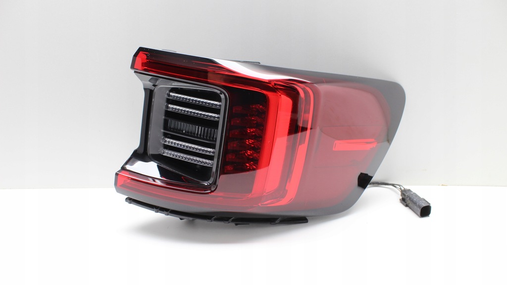 фото №1, Polestar 2 - лампа права задня led 2019+