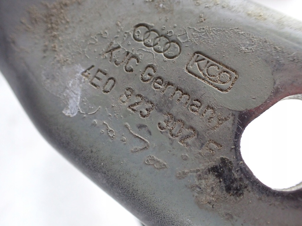 фото №7, Петли капот правый левый audi a8 s8 d3 5.2 короткий 4e0823301e 4e0823302e