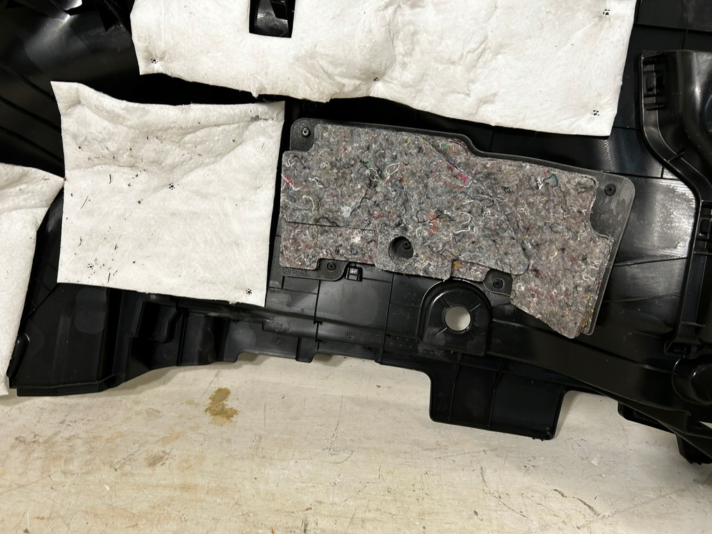 фото №14, Rav4 iv бензин d4d обшивка обивка багажника левый czarna