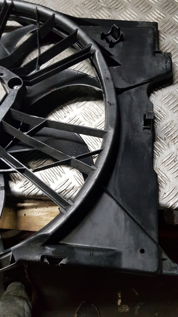 фото №9, Mercedes w211 вентилятор радиатора 2.2 cdi корпус