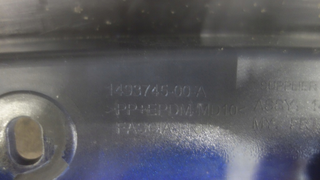 Tesla model y 2020- бампер перед передній 1493745-00-a Ціна