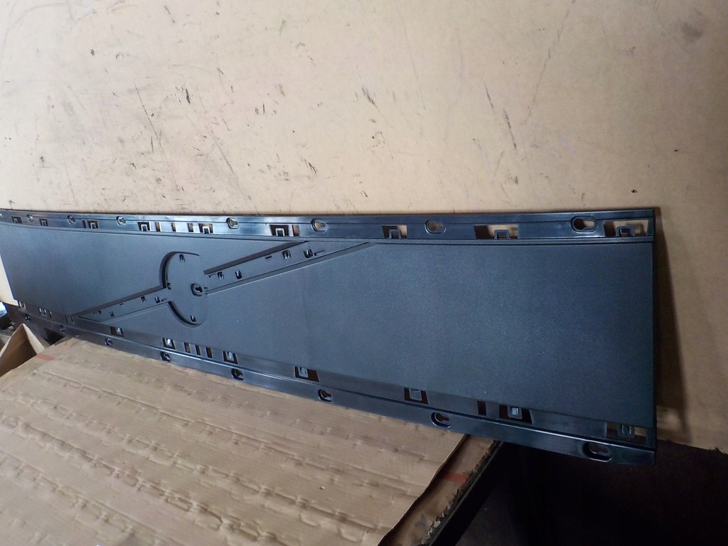 фото №4, Volvo решітка радіатора капот решітка верхній панель 21941702