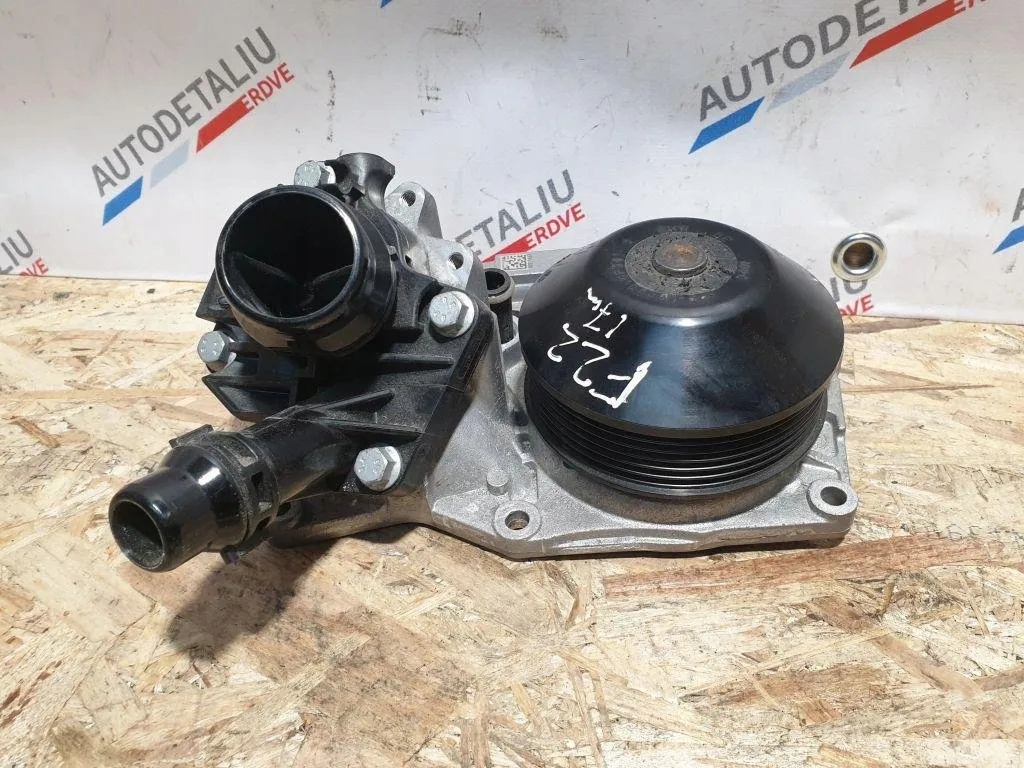 фото №7, Насос wody bmw 4 coupe f32, f82 8591016 2.0l дизель 2016