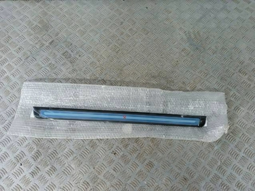 Купить M18 накладка  защита порога  8t0853374 a5 8t купе правая