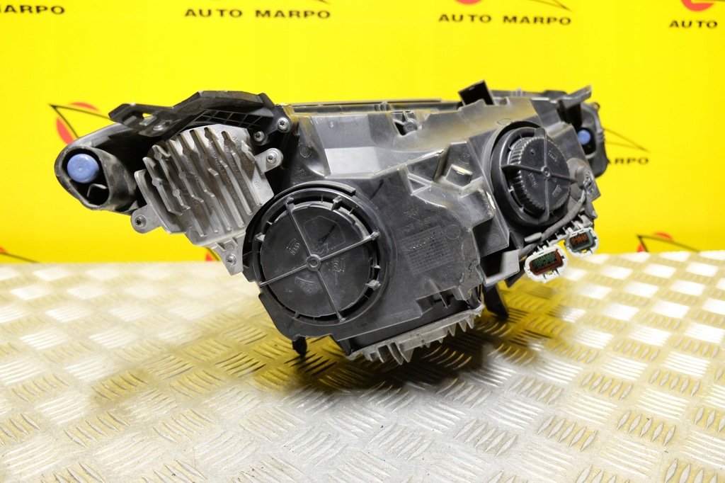 фото №11, Infiniti qx30 q30 2015- фара лампа обычная линзованная с led l usa