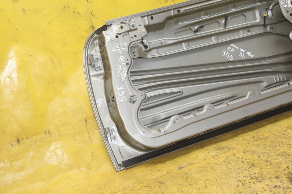 фото №9, Двері правий перед mini one r56 sparklin silver металік a60 3d