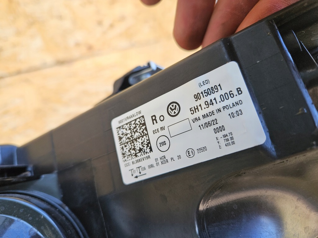 фото №4, Vw golf viii лампа правая перед передняя