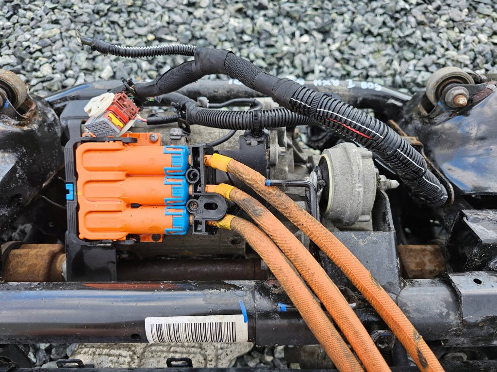 Oś задняя балка задний  508 i rxh sw гибрид #2095 Оригинал