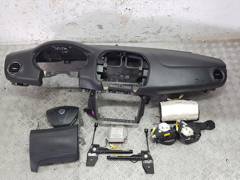 фото №1, Консоль подушка подушка безпеки lancia delta iii