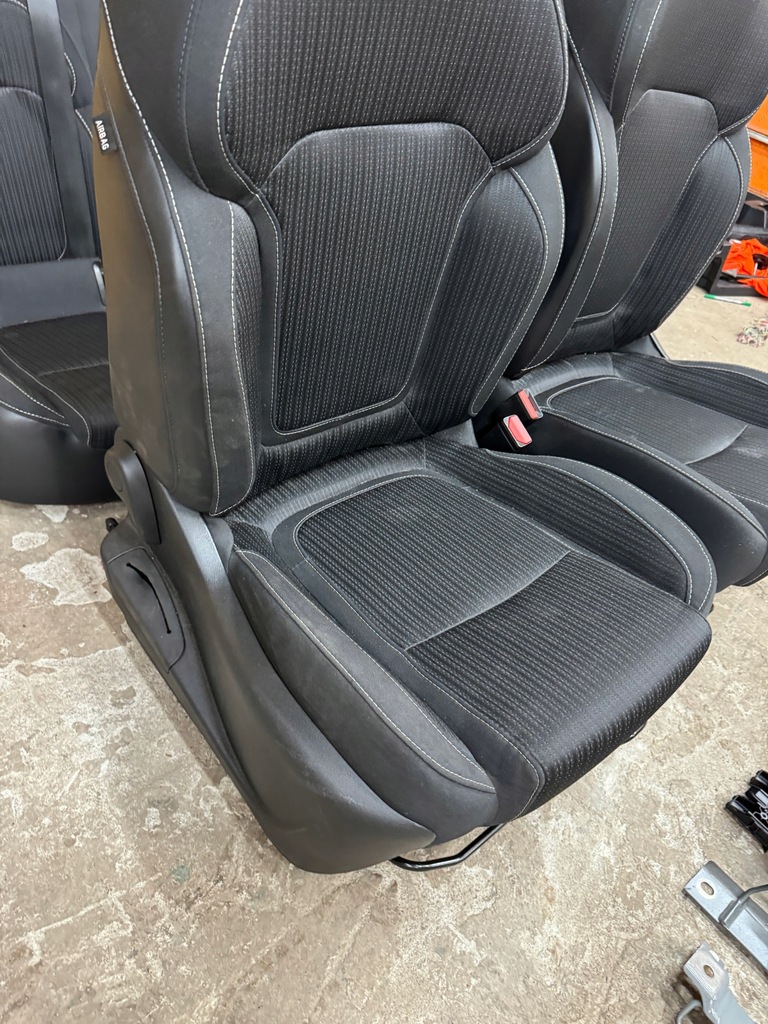 фото №6, Сидіння сидіння заднє сидіння обшивки renault megane iv комплект