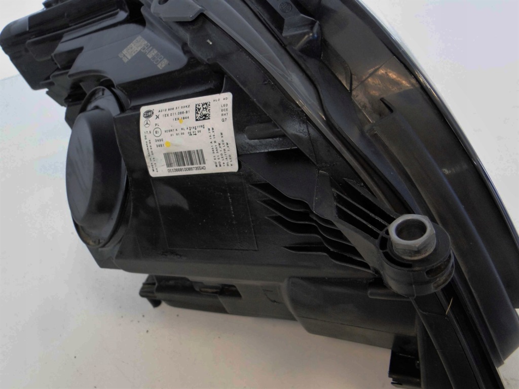 Mercedes e klasa w212 212 рестайлинг  фара левая led ils Доставка