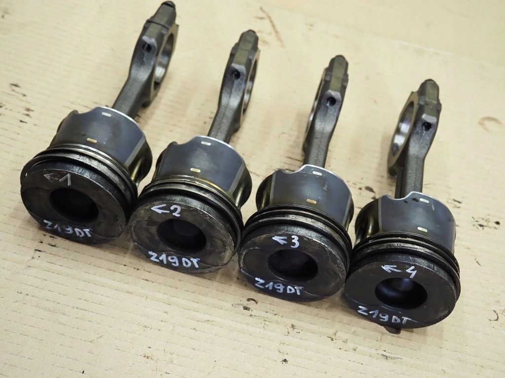 фото №15, Поршень поршни 1.9 z19dt opel zafira b astra h vectra