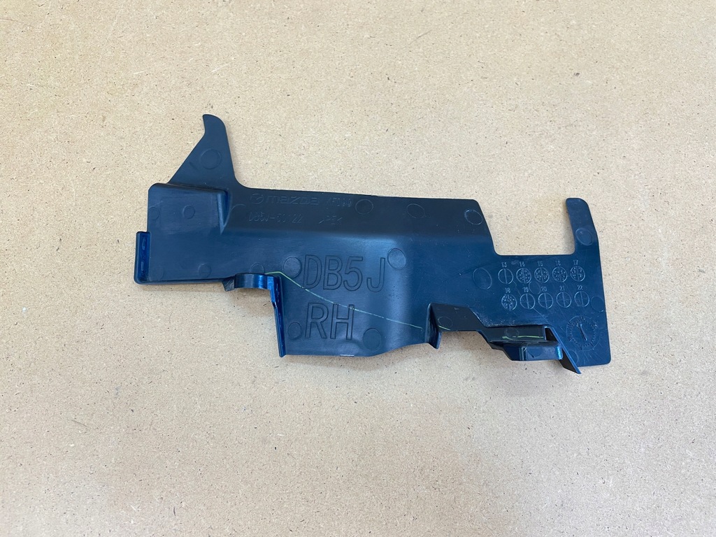 фото №1, Mazda 2 повітропровід повітря права