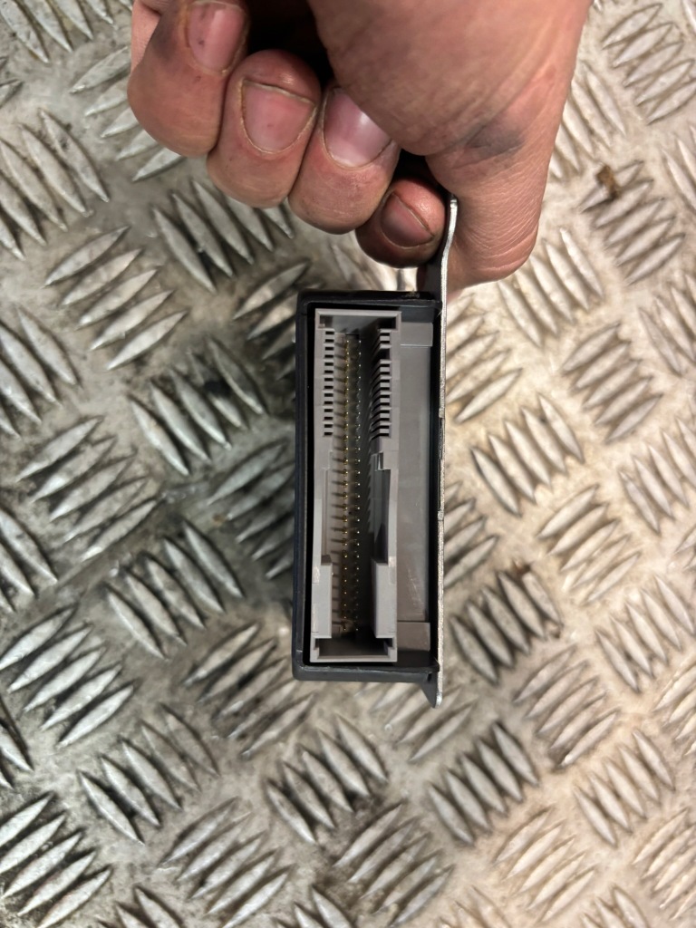 Dacia spring датчик модуль подушка безопасности 285556514r Оригинал