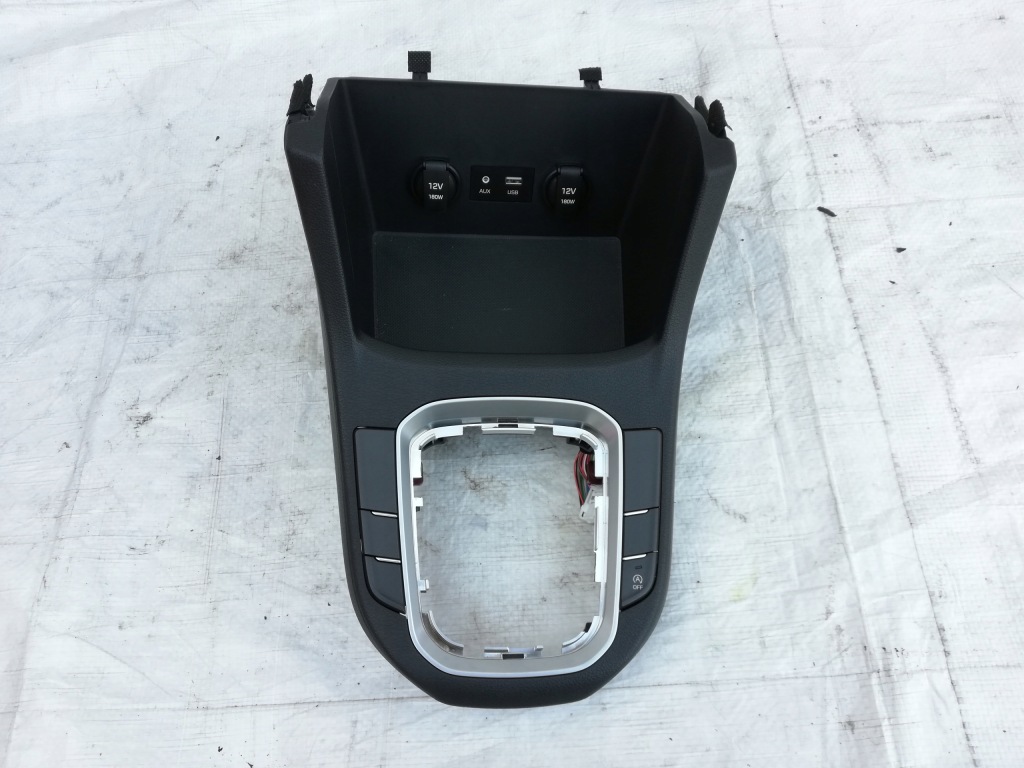 фото №1, Полка бардачок средняя hyundai i30 iii 17-22