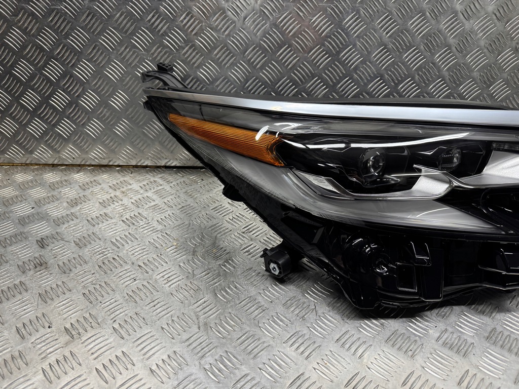 фото №11, Toyota sienna 2021 лампа фара правая левая platinum nowa