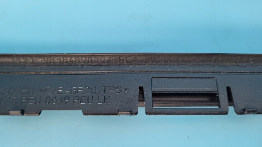 фото №9, Opel astra l vi 23r 1.5 d молдинг уплотнитель левый задняя 9838489880