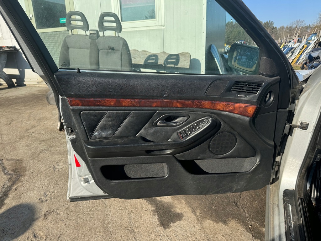 фото №8, Bmw seria5 e39 комплект сидінь обшивка дверей двері обшивки сидіння сидіння заднє сидіння