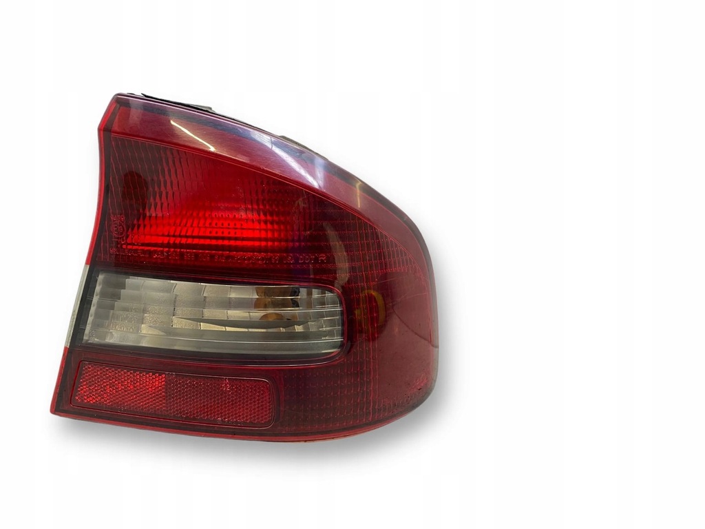 фото №1, Subaru legacy 2001 правая сторона лампа задняя