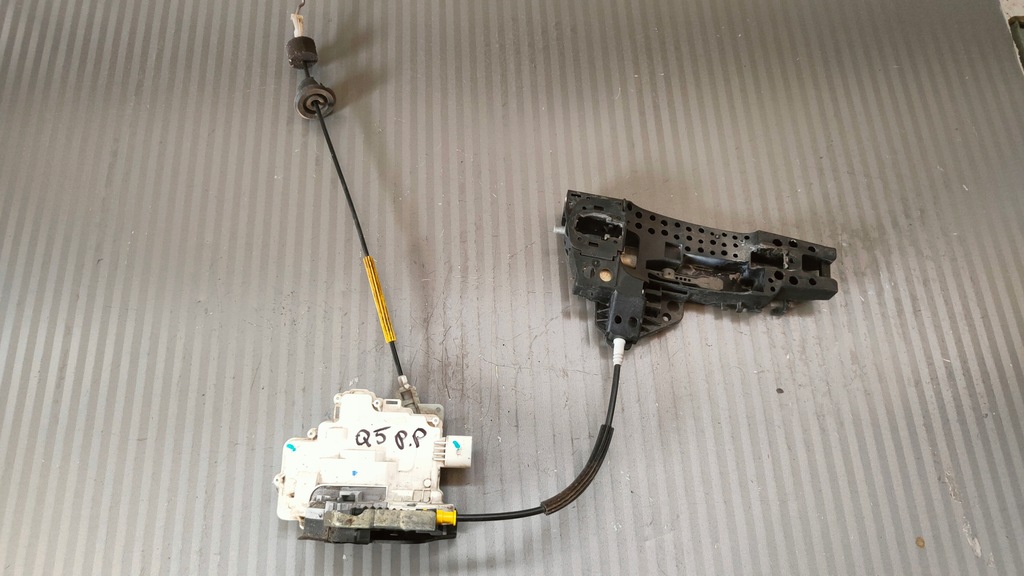 фото №1, Замок двері правий перед 8j13837016b audi q5 8r