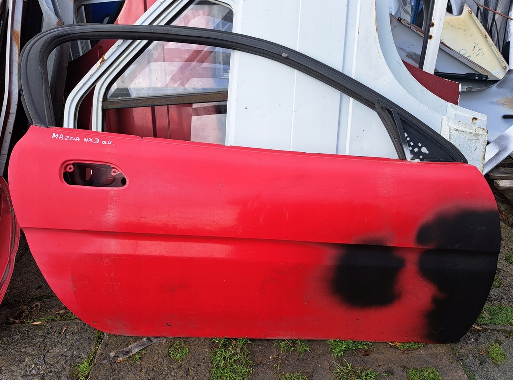 фото №1, Mazda mx3 mx-3 дверь правое