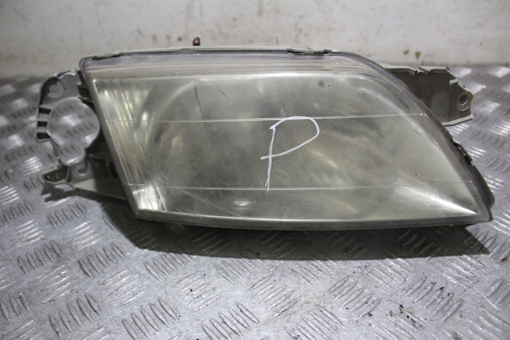 фото №1, Лампа правая передняя mazda premacy i