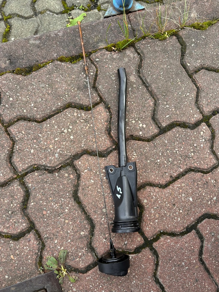 фото №11, Mercedes cla w117 gla w156 щуп щуп масла 1,5 cdi оригинал