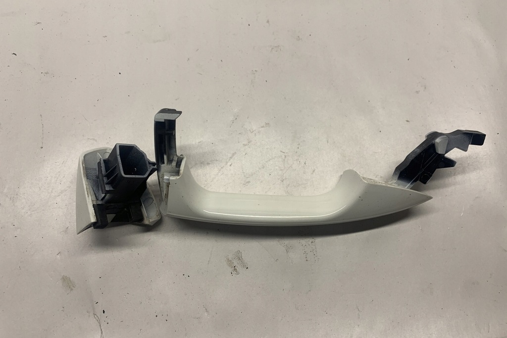 фото №10, Ручка задних левых дверь mercedes-benz c t-model s204 a2047600170 2.1l