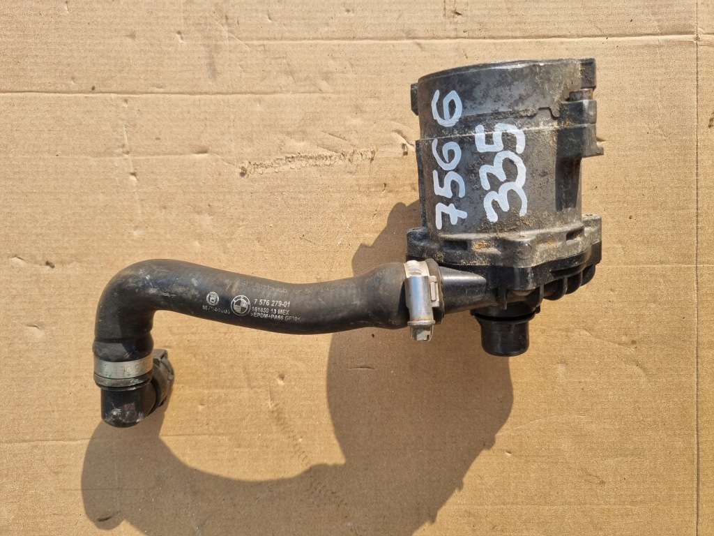 Купить Bmw x5 f15 4.4 v8 дополнительная помпа воды 7566335