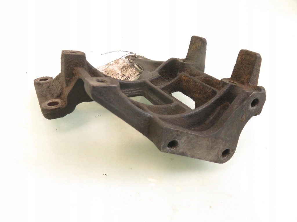 фото №1, Кронштейн компрессора mitsubishi pajero ii 2.5 td mr117316