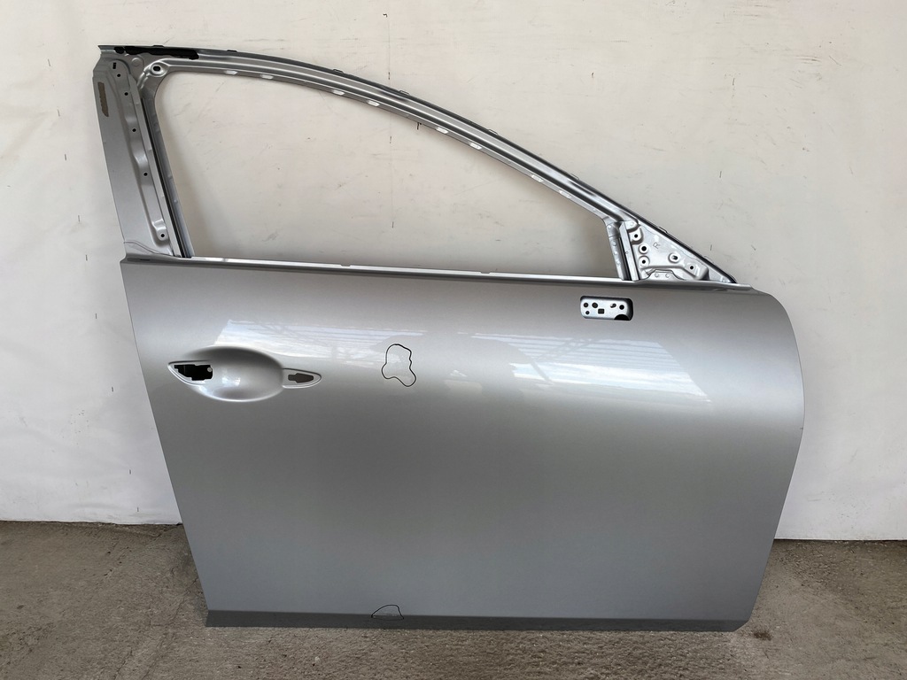 фото №1, Mazda 3 iv bp hb хэтчбек 2019r- дверь правое передние