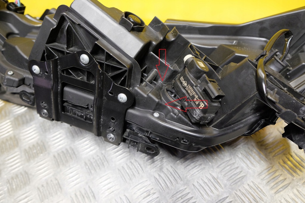 фото №15, Nissan ariya 2022- фара лампа full led права usa