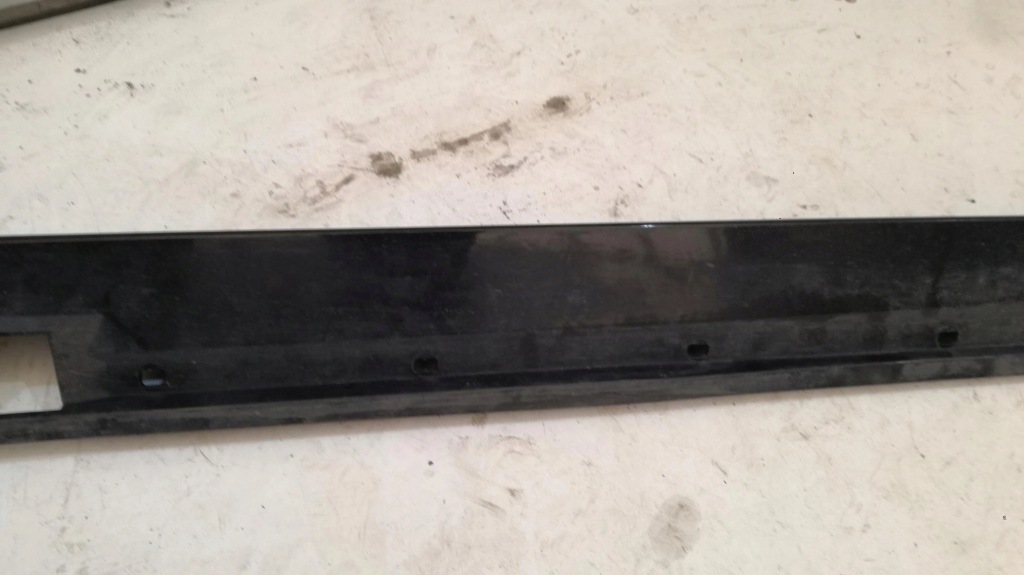 фото №9, Porsche panamera 971 порог наружный правый молдинг 971854884b