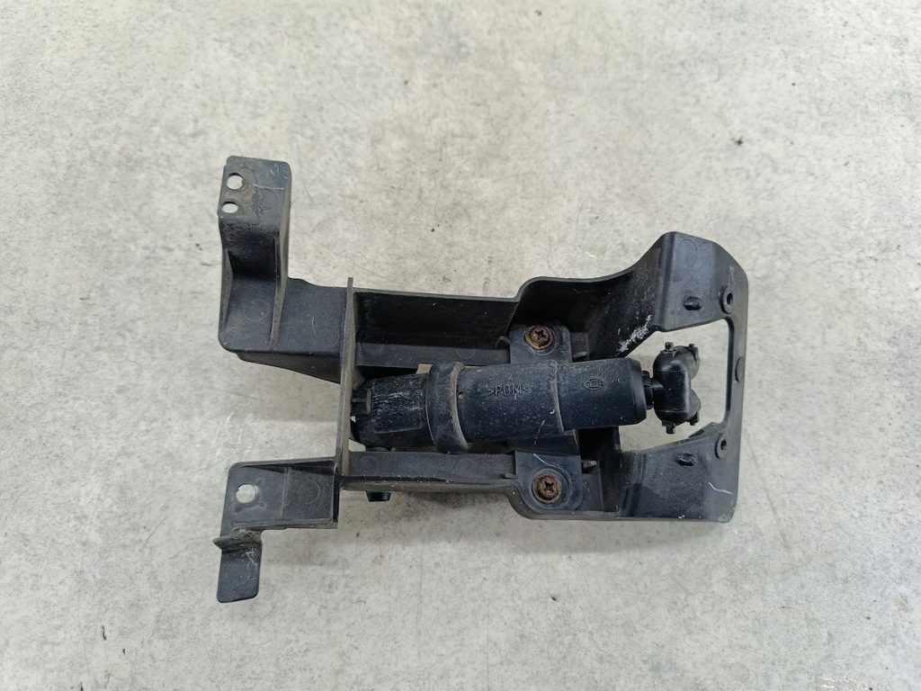 Насадка омивача фари ліва mazda 5 1 cc2951077 Зі Шроту